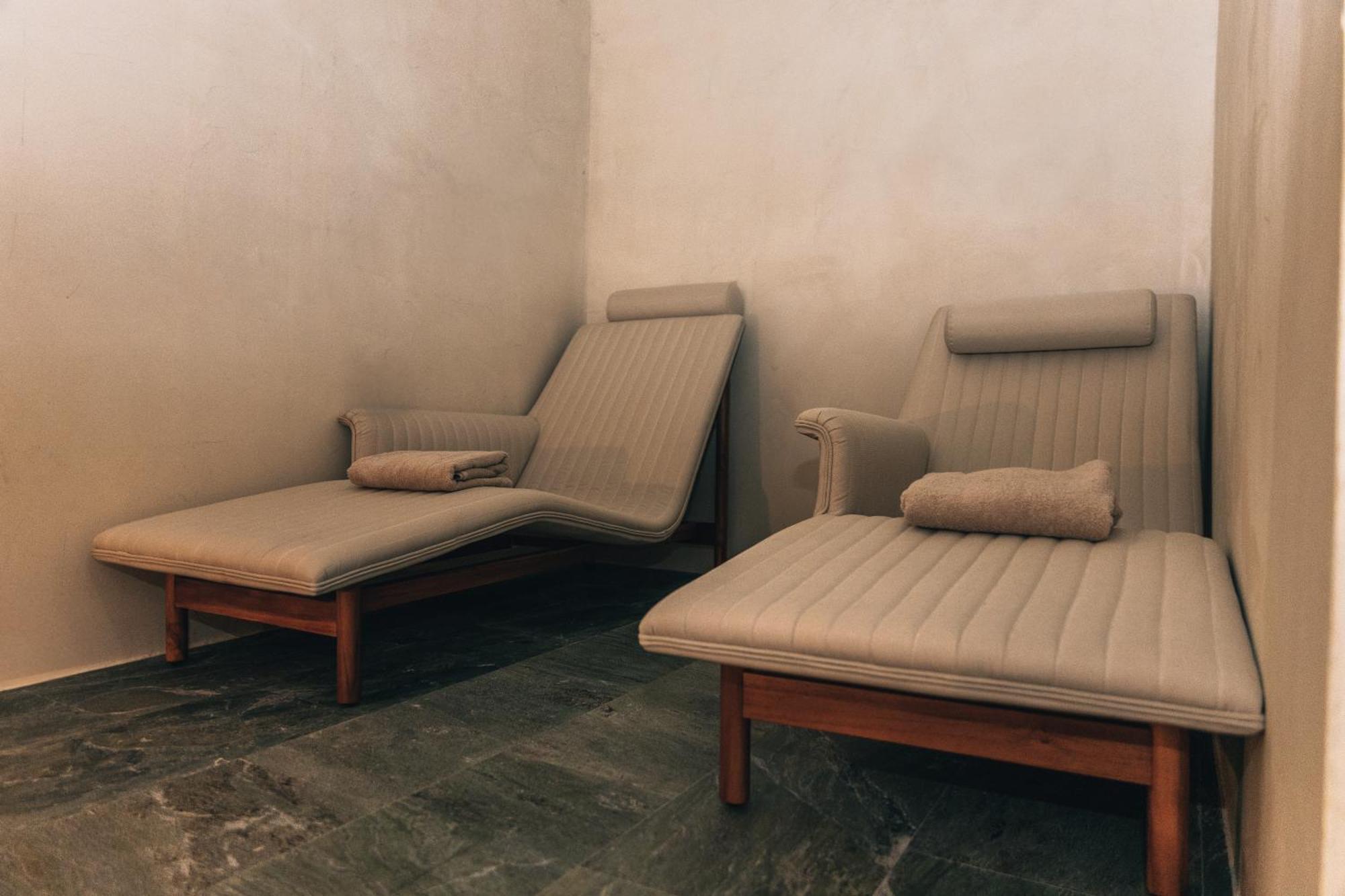 M Boutique Hotel - Designed For Adults Paphos 外观 照片